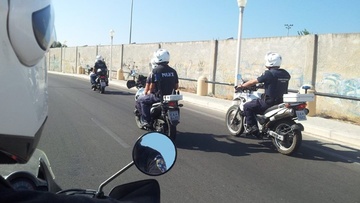 Ανήλικος Ροδίτης «σήκωσε στο πόδι» την αστυνομία κάνοντας πλάκα στο... Tik  Tok  ότι δήθεν  τον απήγαγαν