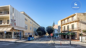 Τον βηματισμό της προσπαθεί να βρει η τοπική αγορά της Ρόδου