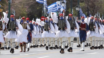 Με τον ύμνο του Διαγόρα άνοιξε την 25η Μαρτίου η παρέλαση στην Αθήνα!