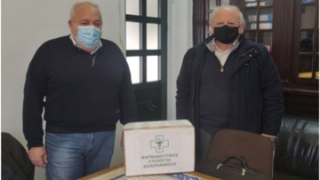 Προσφορά συσκευής από τους φαρμακοποιούς της Δωδεκανήσου