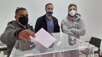Παραμένει πρόεδρος στον Αρχάγγελος Α.Σ.Κ. ο Στέφανος Καραολάνης