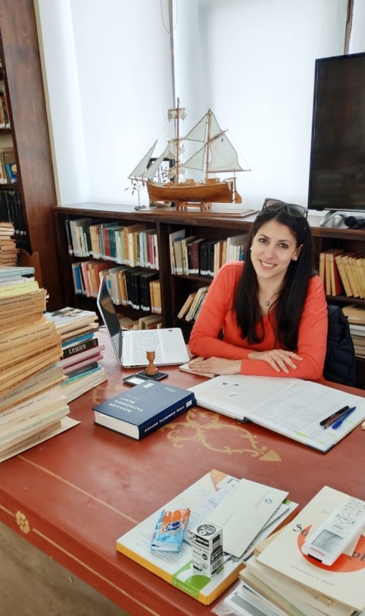 Η βιβλιοθηκονόμος Μαρία Γεραπετρίτη