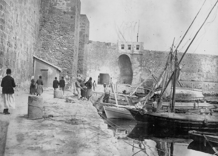 Το λιμάνι της Ρόδου στα τέλη του 19ου αιώνα 