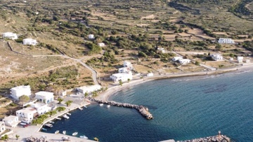 Η Ένωση Νέων Τήλου καθάρισε  το λιμάνι του Αγίου Αντωνίου