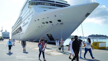 40 κρουαζιερόπλοια θα πλέουν φέτος στις ελληνικές θάλασσες