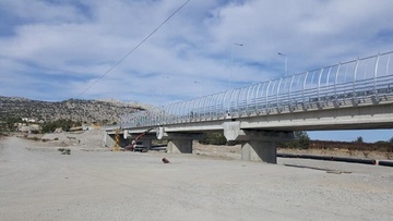 Διήμερη απαγόρευση κυκλοφορίας στο ύψος της νέας γέφυρα του ποταμού Μάκκαρη