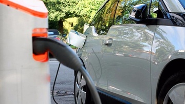 Ηλεκτροκίνηση στα Δωδεκάνησα: πόσο «πράσινη» είναι;