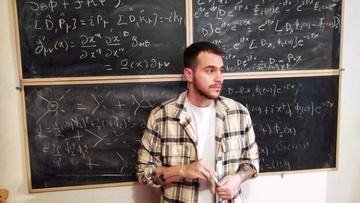 Ο 24χρονος Ροδίτης που ερευνά  το Σύμπαν στο πιο λαμπρό  πανεπιστήμιο του Λονδίνου   
