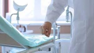 Ρόδος: Ελεύθερος με περιοριστικούς όρους αφέθηκε ο γυναικολόγος μετά την απολογία του