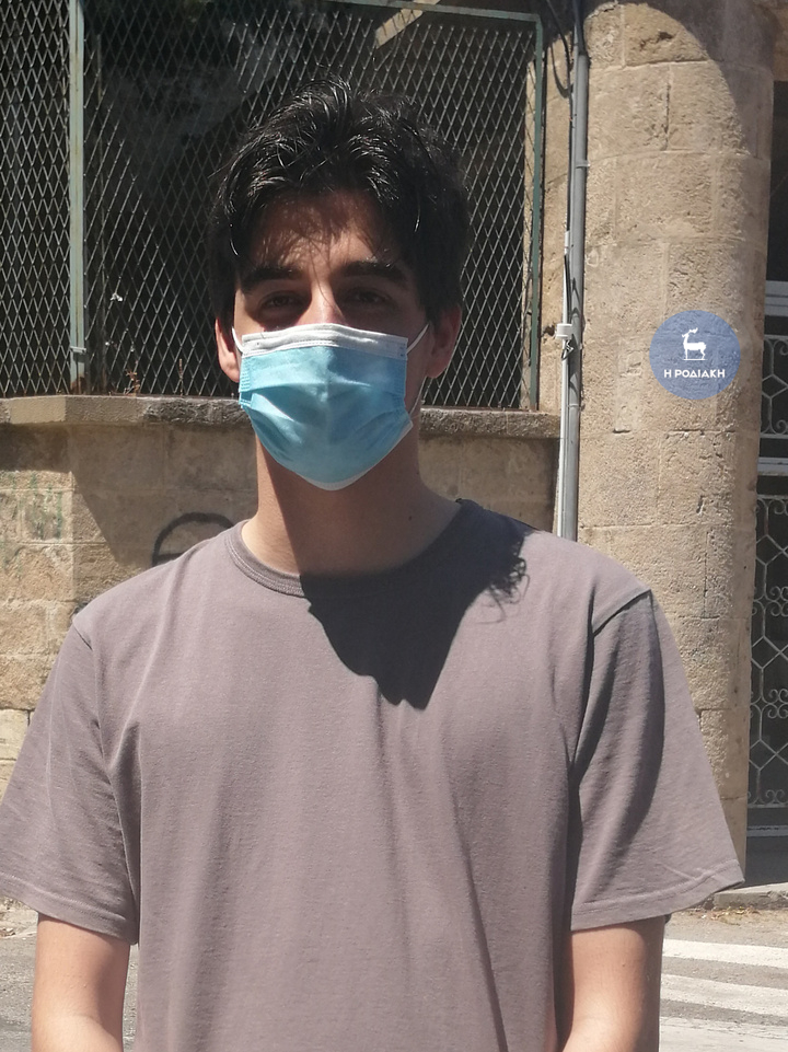 Ηλίας Λαμπράκης,  3ο ΓΕΛ Ρόδου (Καπνοβιομηχανία)