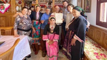 Ο πρωταγωνιστής του Mediterraneo,  Giuseppe Cederna, επίτιμος δημότης Καρπάθου!