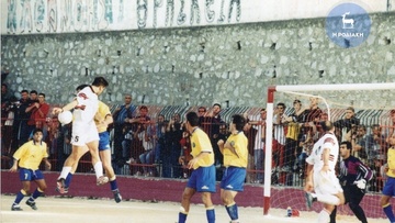 Η πλαστικούρα στα γήπεδα μάς άλλαξε μυαλά