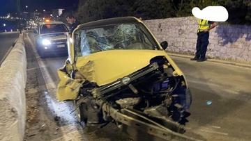 Σοβαρό τροχαίο ατύχημα στη Ρόδο τα ξημερώματα - Στο νοσοκομείο μεταφέρθηκε ο οδηγός του αυτοκινήτου