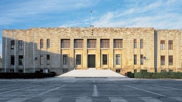 Σκουπίδια, «Ήχος και Φως» και έντονη αντιπαράθεση 