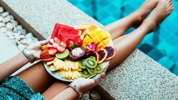 Kαύσωνας: Οι καλύτεροι συνδυασμοί τροφίμων για να αντέξουμε τη ζέστη