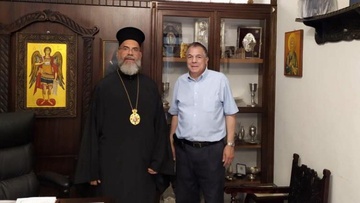 Η επίσκεψη του Ελληνοαμερικανού γερουσιαστού Λεωνίδα Ραπτάκη στον μητροπολίτη Σύμης
