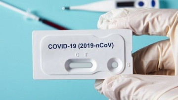 Self tests: Δωρεάν στα φαρμακεία από 24 Φεβρουαρίου για μαθητές και εμβολιασμένους εκπαιδευτικούς