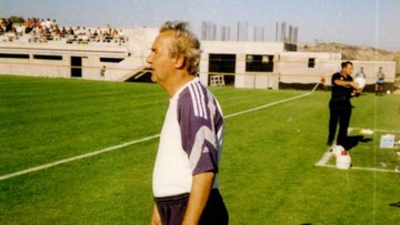 Flashback: Ο αξέχαστος Κώστας Παπαοικονόμου 