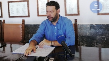 Αίσθηση προκάλεσαν οι καταγγελίες του Αλ. Κολιάδη για τις παραλίες 