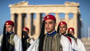 Την... τιμητική του είχε Ροδίτης που υπηρέτησε στην Προεδρική φρουρά