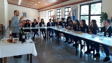 Ξεκίνησε η διαδικασία κάλυψης των 914 θέσεων στα ΙΕΚ  του Υπουργείου Τουρισμού 