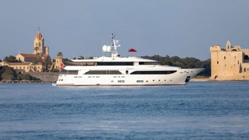 Γιοτ και θαλαμηγούς είχαμε φέτος  αλλά δεν ωφελήθηκε η Ρόδος