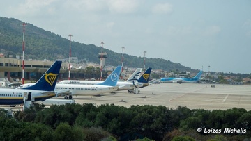 Η κίνηση καλά κρατεί στα νησιά μας!