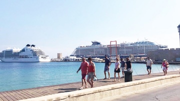 Σαράντα κρουαζιερόπλοια τον Οκτώβριο στη Ρόδο