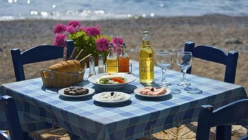 Β. Κικίλιας: H τουριστική περίοδος στην Ελλάδα είναι ακόμη ενεργή
