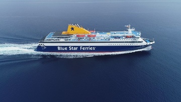 Βλάβη στον καταπέλτη του πλοίου “Blue Star Patmos”