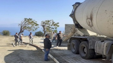 Ξεκίνησε η τσιμεντόστρωση του δρόμου προς την Κυρά στον Εμπορειό Νισύρου