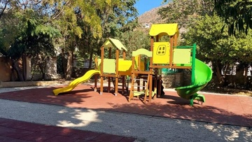 Τοποθέτηση οργάνων παιδικής χαράς σχολικές μονάδες της Λέρου