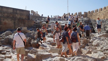 Ακυρώνονται οι δωρεάν ξεναγήσεις αυτής της εβδομάδας λόγω εθνικού πένθους