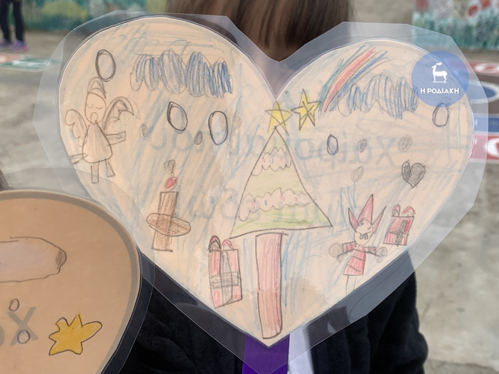 Χριστουγεννιάτικες ζωγραφιές  από τους μαθητές 