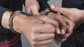 Συνελήφθη 72χρονος στη Ρόδο επειδή παραβίασε τους περιοριστικούς όρους