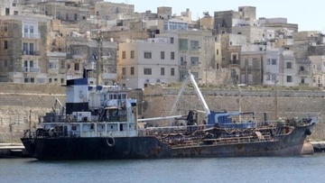 Τι έδειξε η έρευνα των «αδιάφθορων» για  το δεξαμενόπλοιο που το «έσκασε» από τη Ρόδο