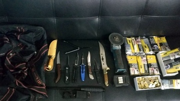 Συνελήφθη με... 8 μαχαίρια και κλοπιμαία αξίας 1.400 ευρώ! 