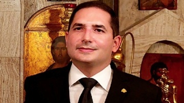 Με χρυσούς πατριαρχικούς σταυρούς τιμήθηκε ο Πρωτοψάλτης,  Ευγένιος Χαρδαβέλλας