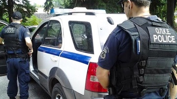 Συλλήψεις και πρόστιμα σε όλη τη χώρα από την αστυνομία για παραβίαση των μέτρων
