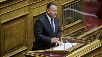 Την παράταση της κατά παρέκκλιση δόμησης στα εκτός σχεδίου γήπεδα ζήτησε με κοινοβουλευτική του αναφορά στη βουλή ο Ιωάννης Παππάς