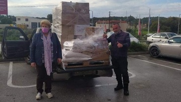Δωρεά τροφίμων σε 100 οικογένειες στη Ρόδο από το κόμμα της Ζωής Κωνσταντοπούλου   