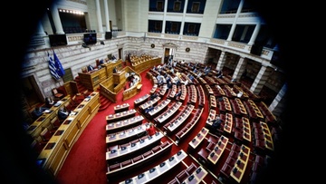 Αννα Ζαχαριάδου: Α ναι, είναι και η εξωτερική πολιτική...