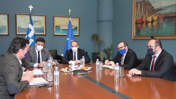 Σύσκεψη Πλακιωτάκη-Κικίλια για τη βιώσιμη ανάπτυξη της κρουαζιέρας