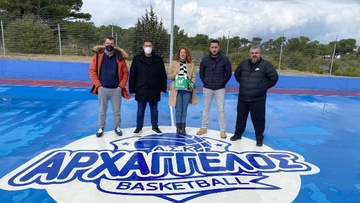 Παραδόθηκε ο απινιδωτής από τη «Διαδρομή Ελπίδας» στον Αρχάγγελος ΑΣΚ 