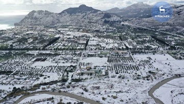 Σκεπάστηκε από χιόνι η Ρόδος