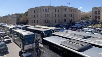 Συγκέντρωση διαμαρτυρίας πραγματοποίησαν οι ιδιοκτήτες τουριστικών λεωφορείων