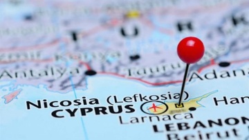 Όταν πολεμούν οι ελέφαντες (Δύση – Ρωσία), το χορτάρι (Ελλάδα-Κύπρος) να μην υποφέρει