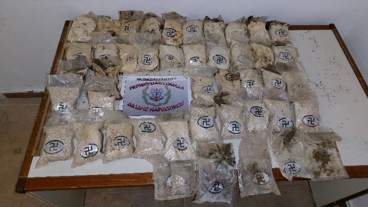 Μεγάλη ποσότητα ναρκωτικών χαπιών εντοπίστηκε σε παραλία της Νότιας Ρόδου 