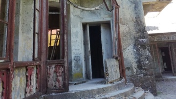 Villa De Vecchi: Μια εγκατάλειψη στα περασμένα μεγαλεία της φασιστικής Ιταλοκρατίας στα Δωδεκάνησα