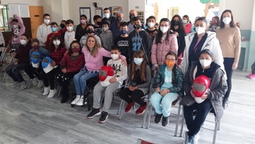 «Μάθημα ζωής» από την παραολυμπιονίκη Κέλλυ Λουφάκη στα παιδιά  του Δημοτικού σχολείου Παραδεισίου